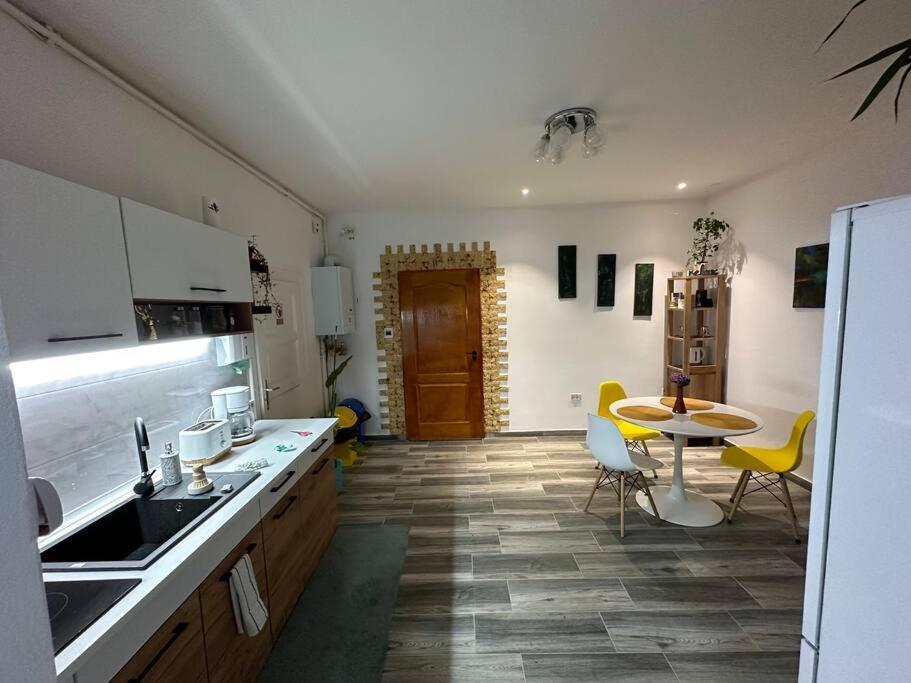 Zion Home Sibiu Bagian luar foto